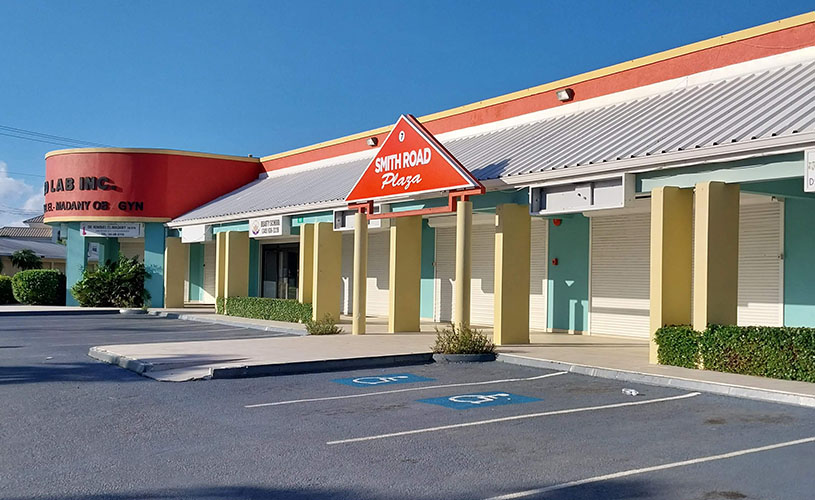  Smith Road Plaza Lightboxes